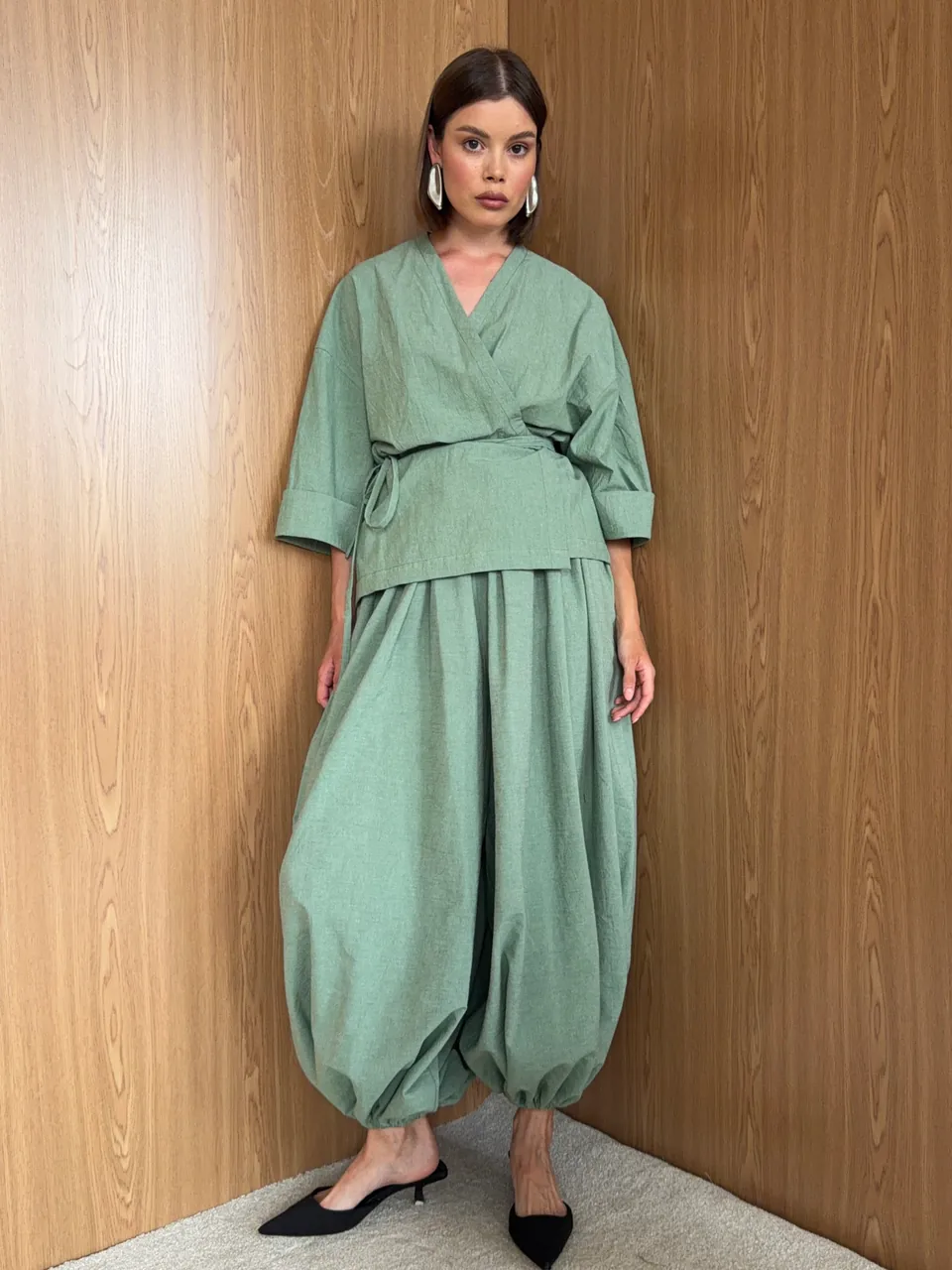 AURA KIMONO + ALADDIN PANTS — AURA KIMONO + ALADDIN PANTS